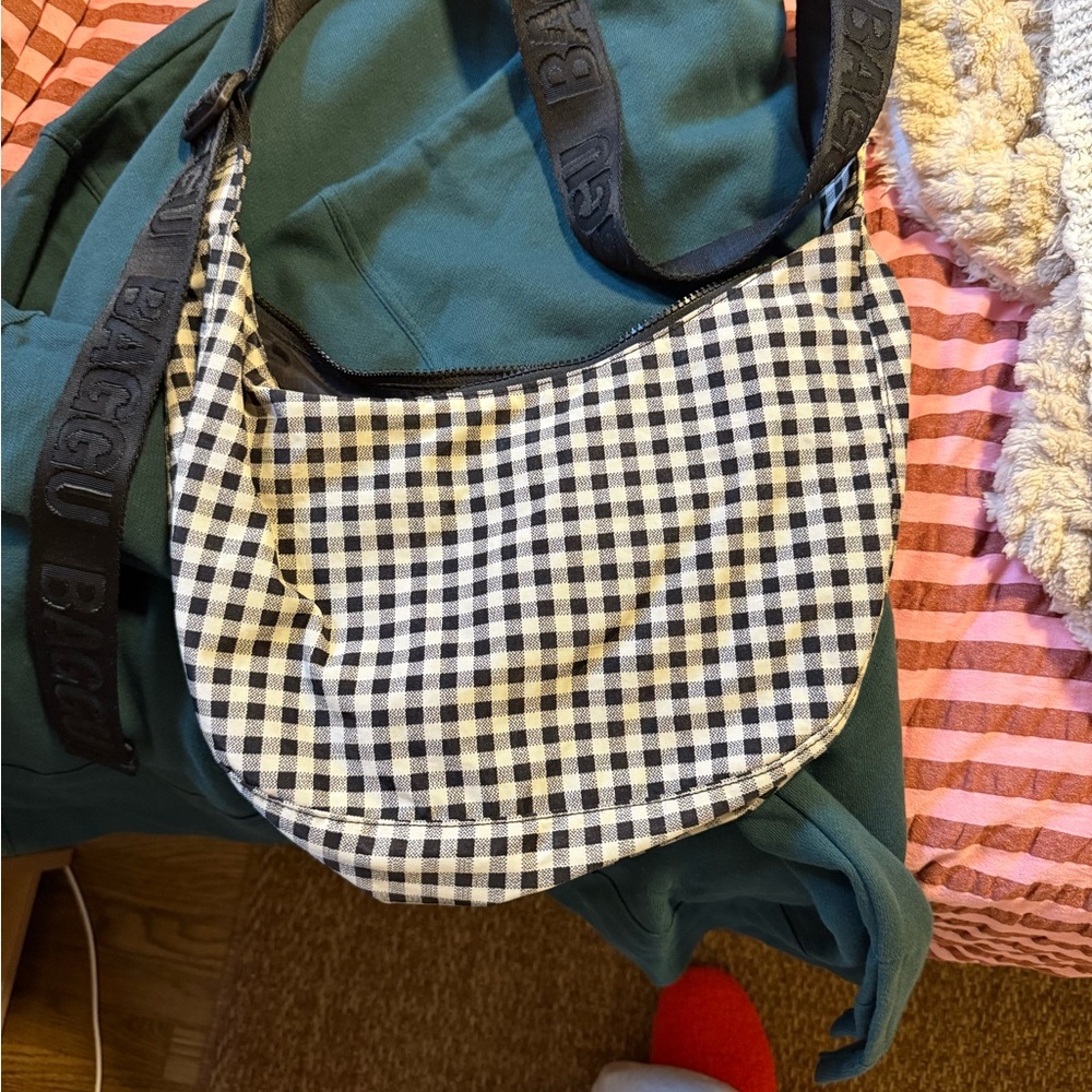 Baggu Black and White Gingham Medium Crescent